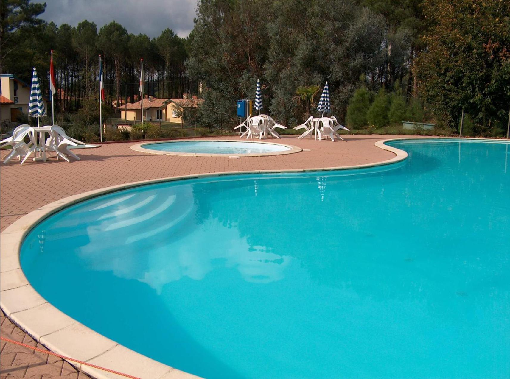 Jolie Maison De Vacances Avec Terrasse Et Jardin Saint-Julien-en-Born Eksteriør bilde